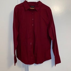 ⭐️NEW⭐️ Women’s Banana Republic Burgundy button-down long sleeve shirt